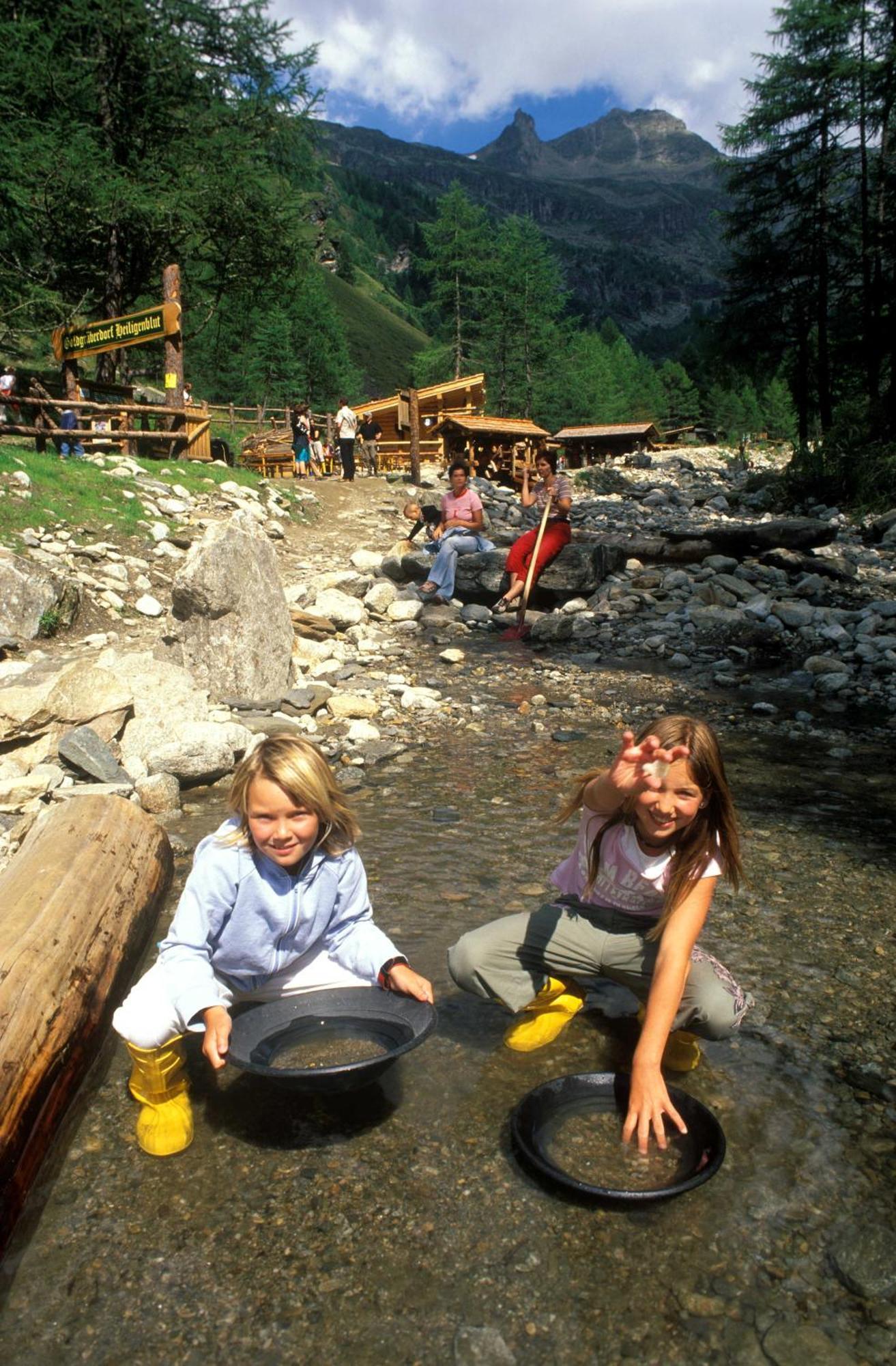 Gaestehaus Zwischenberger Obervellach Buitenkant foto